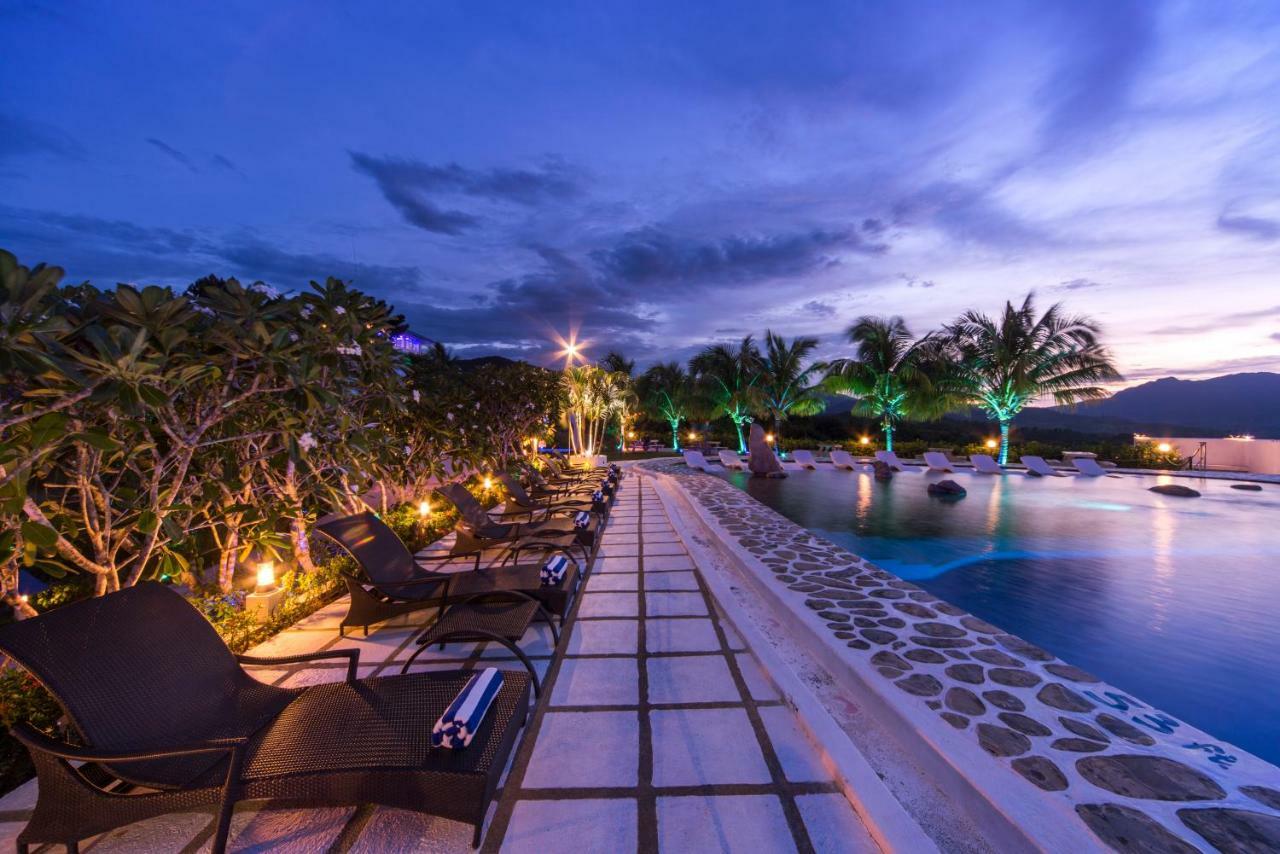 Ai World Park And Resorts Bacungan Zewnętrze zdjęcie